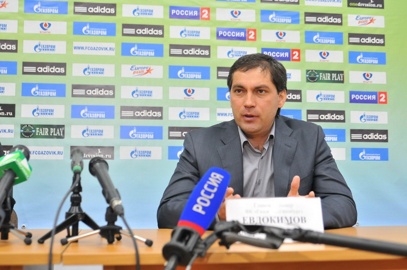 Главный тренер «Газовика» пообщается с оренбуржцами